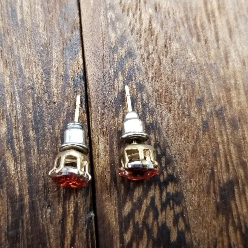 Lovers quest ruby crystal heart earrings E252 - Picture 2 of 4